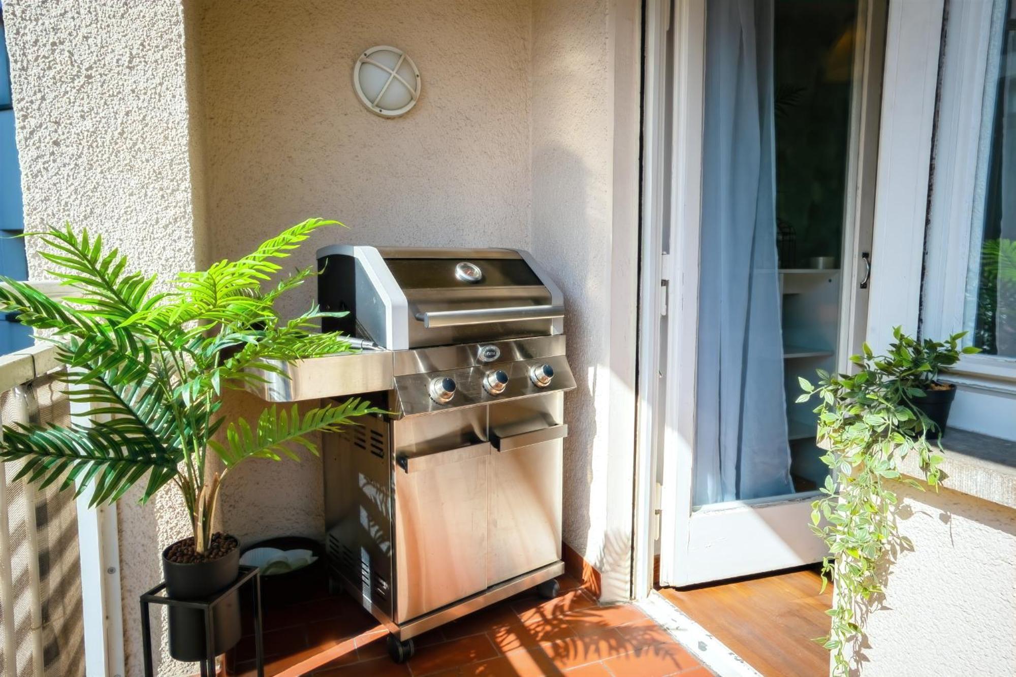 The Big Muenster Fuer Bis Zu 12, Whirlpool, Sauna, Zentral, Tischfussball, Balkon, Gasgrill Ulm Eksteriør bilde