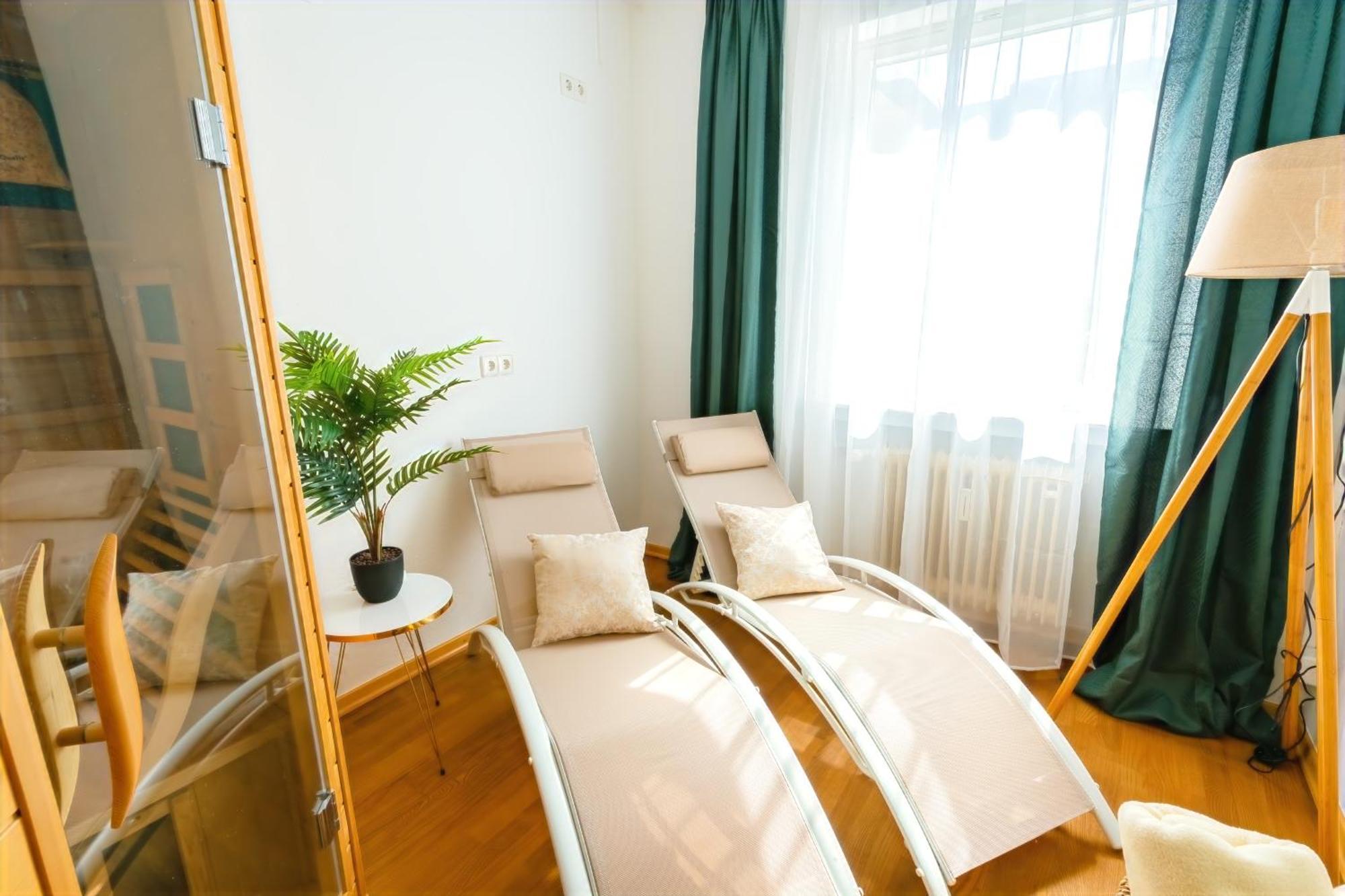 The Big Muenster Fuer Bis Zu 12, Whirlpool, Sauna, Zentral, Tischfussball, Balkon, Gasgrill Ulm Eksteriør bilde
