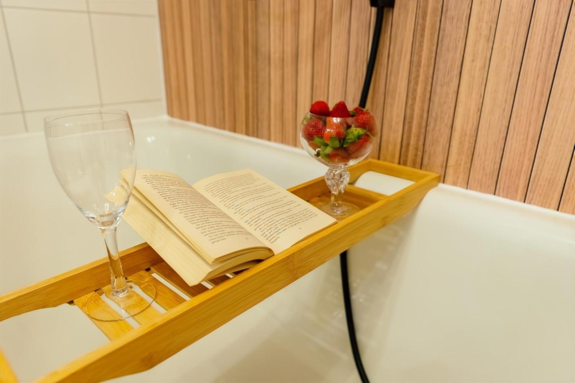 The Big Muenster Fuer Bis Zu 12, Whirlpool, Sauna, Zentral, Tischfussball, Balkon, Gasgrill Ulm Eksteriør bilde